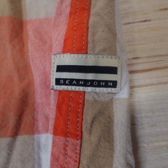 Sean John Men’s XL Short Sleeve Button-Up Shirt – Red Tan Plaid - Picture 2 of 4